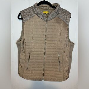 Daisy Beige and Gray Men's Quilted Vest